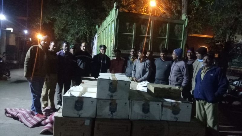 Large amounts of illegal liquor found in Tipper at Nagpur | नागपुरात टिप्परमध्ये सापडली मोठ्या प्रमाणावर अवैध दारू