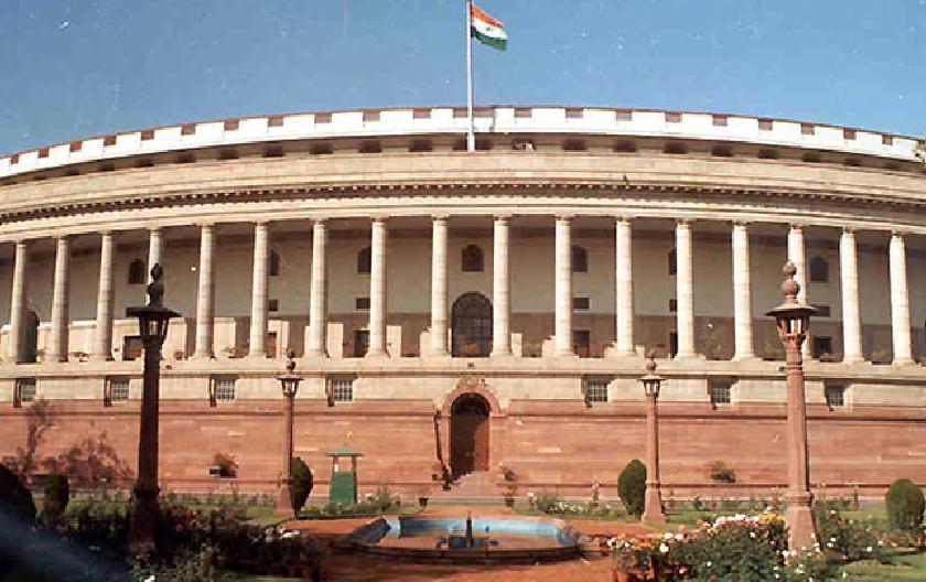 Nitin Gadkari, Goyal fixed in the state of Modi's Cabinet | मोदींच्या मंत्रिमंडळात राज्यातून नितीन गडकरी, गोयल निश्चित