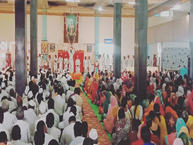 Celebrate the revelation of Gajanan Maharaj in Santanagar | संतनगरीत गजानन महाराजांचा प्रकटदिन उत्साहात साजरा