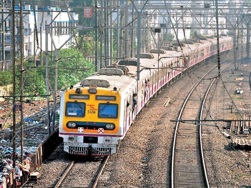 local trains for all by mid October says minister Aaditya Thackeray | सर्वसामान्यांसाठी कधी सुरू होणार लोकल सेवा?; आदित्य ठाकरेंकडून महत्त्वाचे संकेत 