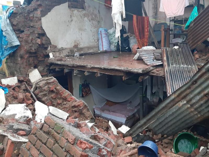 One dies after falling from house in Bhangarwadi near Lonavla | लोणावळ्यात घर पडल्याने एकाचा मृत्यु 