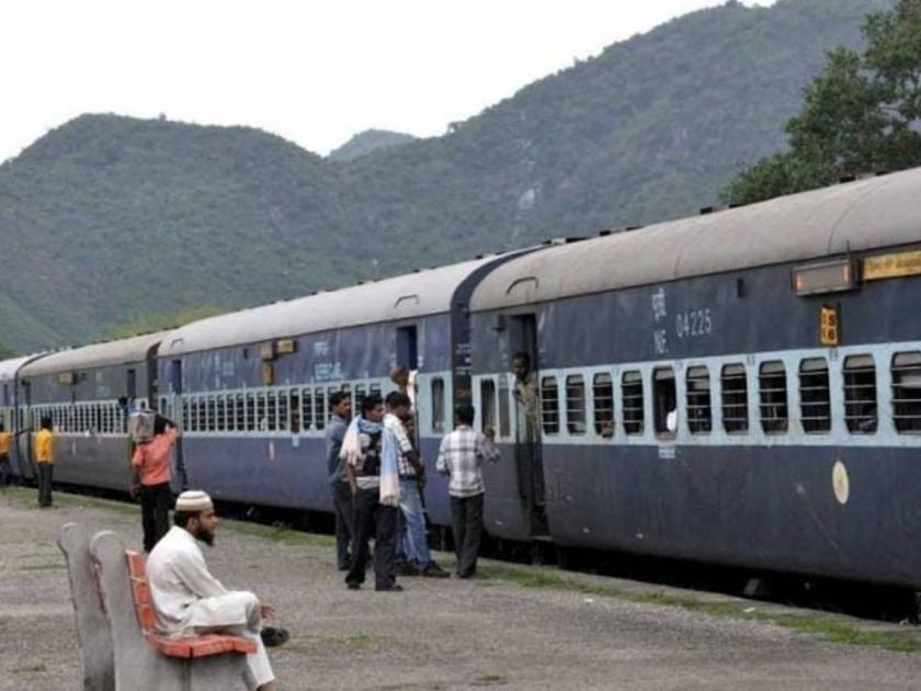 Nagpur-Pune Summer Special Train via Akola from April 13; See the schedule | अकोला मार्गे नागपूर-पुणे समर स्पेशल रेल्वे १३ एप्रिलपासून; पाहा वेळापत्रक