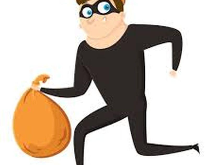 The customer looted at bank premises at Karanja | कारंजा येथे बँक परिसरातून ग्राहकाचे ६० हजार रुपये लंपास 