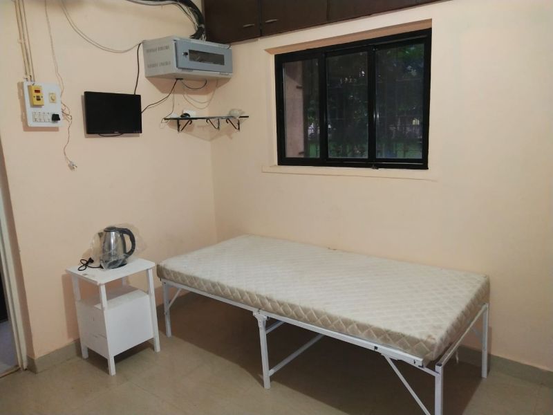 Shri Samarth Federation at New Dindoshi Mhada transforms the Society's offices into a quarantine center | न्यू दिंडोशी म्हाडा येथील श्री समर्थ फेडरेशनने सोसायटीच्या कार्यालयांचे रूपांतर क्वारंटाईन सेंटरमध्ये