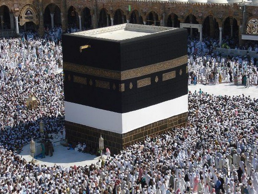 corona virus saudi arabia halts mecca pilgrimages | कोरोनामुळे सौदीने पवित्र स्थळांची यात्रा केली स्थगित