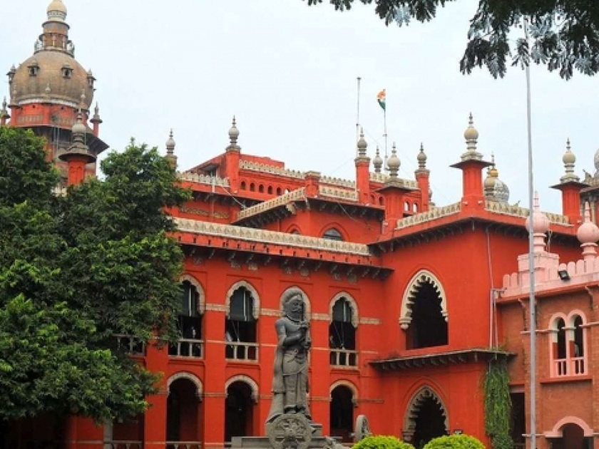 Election Commission Singularly Responsible For COVID Second Wave says Madras High Court | CoronaVirus News: कोरोनाच्या दुसऱ्या लाटेला केवळ तुम्ही जबाबदार; निवडणूक आयोगावर हायकोर्ट संतापलं