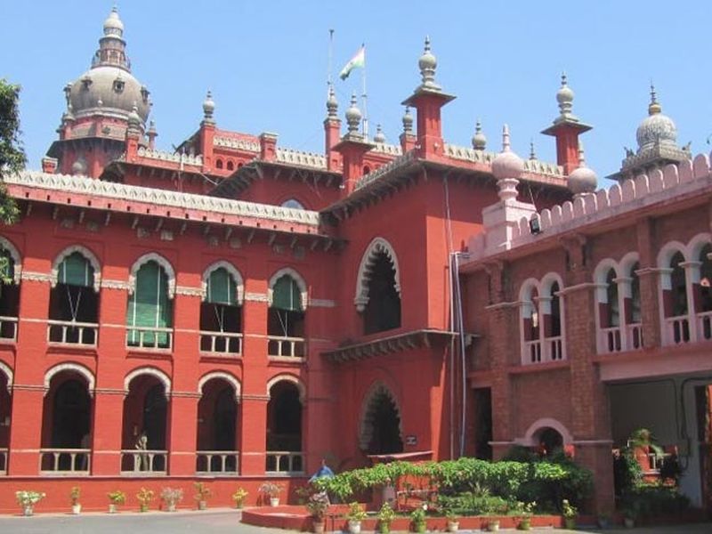 Madras HC stays lookout circular against Karti Chidamabaram | मद्रास उच्च न्यायालयानं कार्ती चिदंबरमविरोधातल्या लूकआऊट नोटीसला दिली स्थगिती
