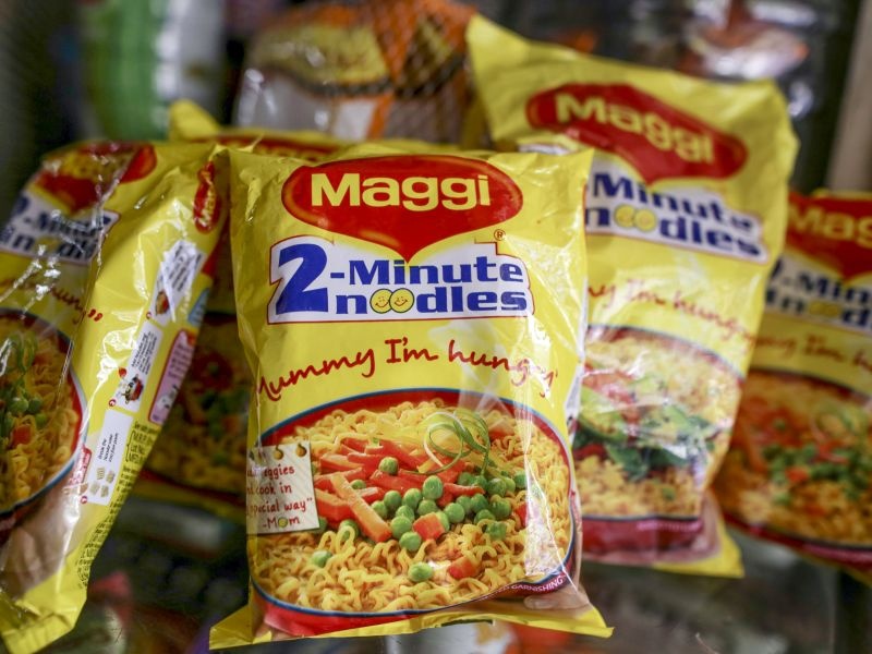 Maggi again fails, Nestle gets Rs 45 lakh penalty | मॅगी पुन्हा एकदा फेल, नेस्ले इंडियाला ठोठावला 45 लाखांचा दंड