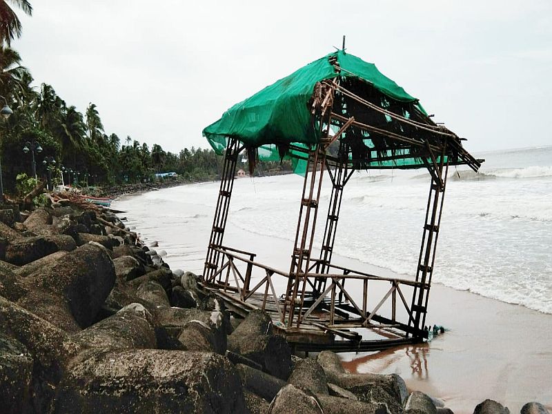 after Kyar Cyclone Maha Cyclone hits Malvan tourism | कोकण किनारपट्टीला 'क्यार'नंतर 'महा' चक्रीवादळाचा तडाखा, पर्यटनावर परिणाम