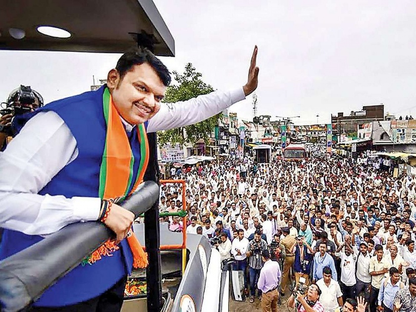 CM busy in campaigning in state | 'राज्यात पूरस्थिती असताना मुख्यमंत्री प्रचारात व्यस्त'