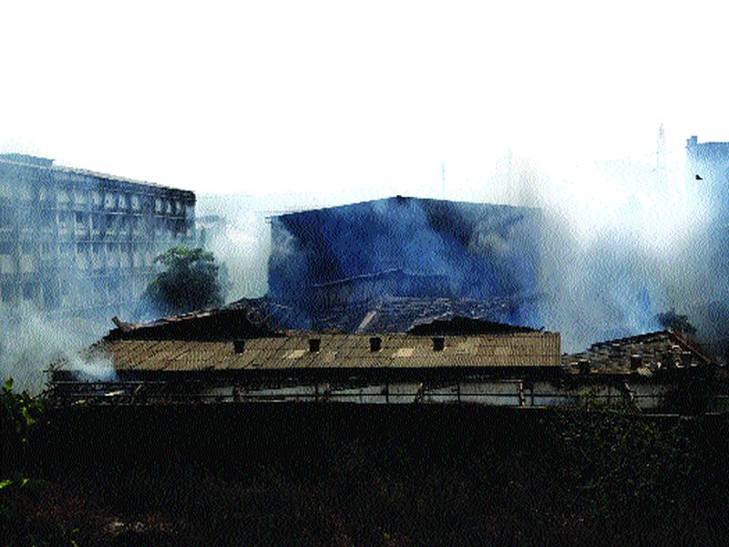  Three companies in Jalpaiguri; After seven hours of fire, fire broke out | महापेतील तीन कंपन्या जळून खाक; सात तासांच्या प्रयत्नानंतर आग आटोक्यात