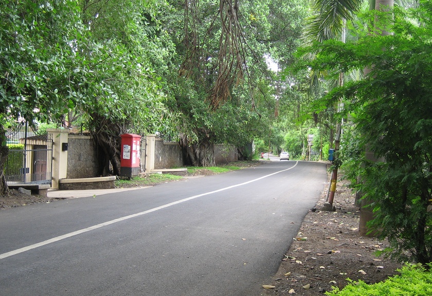 File of Maharajganj road from Nagpur Municipal Corporation disappeared | नागपूर मनपाची महाराजबाग रस्त्याची फाईल गायब
