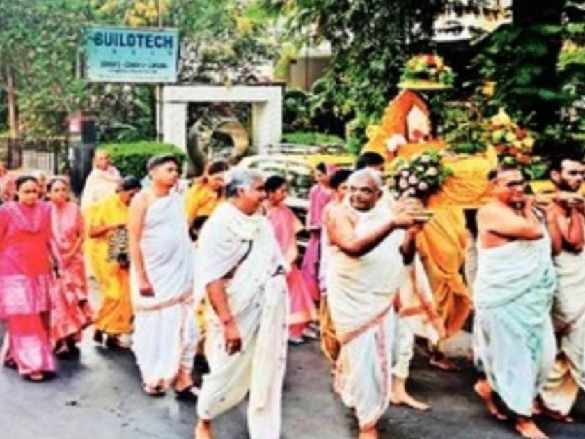 lord mahavir jayanti celebrated with enthusiasm in nepionsi road mumbai | भगवान महावीर जयंती उत्साहात साजरी; पालखी मिरवणुकीचे आयोजन 