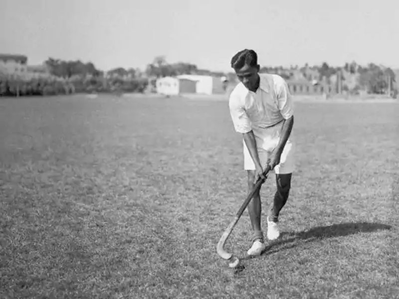 Remembering indian hockey legend on his 113th birth anniversary | हिटलरही ज्यांचा 'फॅन' होता, ते मेजर ध्यानचंद मैदानाबाहेर कसे होते?; सांगताहेत त्यांचे सुपुत्र