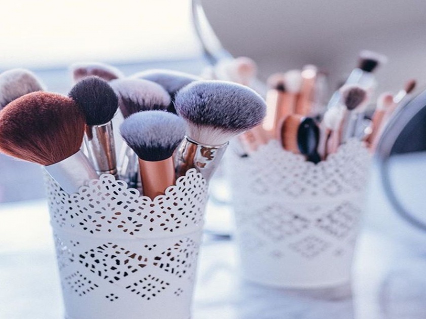 Tips to keep in mind while buying makeup brushes | परफेक्ट मेकअप ब्रश खरेदी करण्यासाठी 'या' गोष्टी लक्षात घ्या