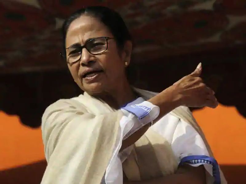 West Bengal Assembly Election: 24-hour campaign ban on Mamata Banerjee, fifth phase polls on April 17 | West bengal Assembly Election : ममता बॅनर्जींवर २४ तासांची प्रचारबंदी, १७ एप्रिलला पाचव्या टप्प्यातील मतदान