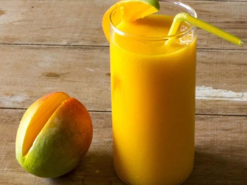 Wants to take the benefits of health with the taste then drink daily mango milk shake | दररोज प्या मँगो मिल्कशेक; चवीसोबतच आरोग्यासाठीही ठरतो खास