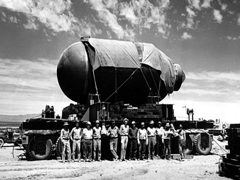 Manhattan Project: The first nuclear test that took place here | Manhattan Project : या ठिकाणी झाली होती पहिली अणुचाचणी 