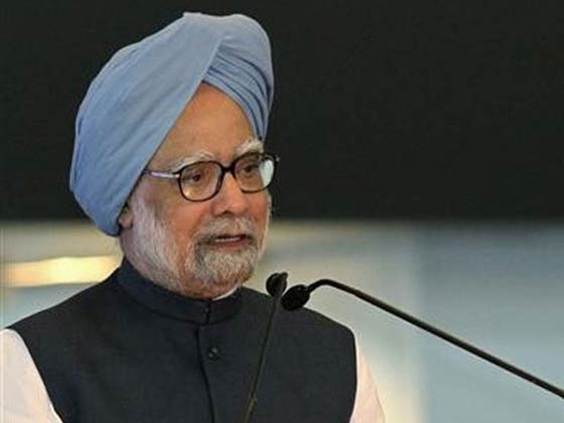 India's financial crisis due to Modi's arbitrariness - Manmohan Singh | मोदींच्या मनमानीमुळे देश आर्थिक संकटात, डॉ. मनमोहन सिंग यांची सडेतोड टीका