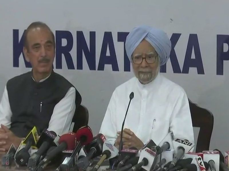 No Prime Minister except Narendra Modi in our country has used the PMO to say things about his opponent says Manmohan Singh | मोदींनी पंतप्रधान कार्यालयाची प्रतिष्ठा घालवली- मनमोहन सिंग