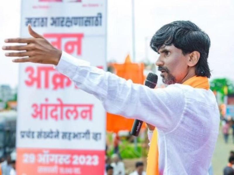 Marathas reservation was attacked by leaders Strong criticism of Manoj Jarange Patal | मराठ्यांच्या आरक्षणाचा नेतेमंडळींनी घात केला; मनोज जरांगे पाटलांची कडाडून टीका