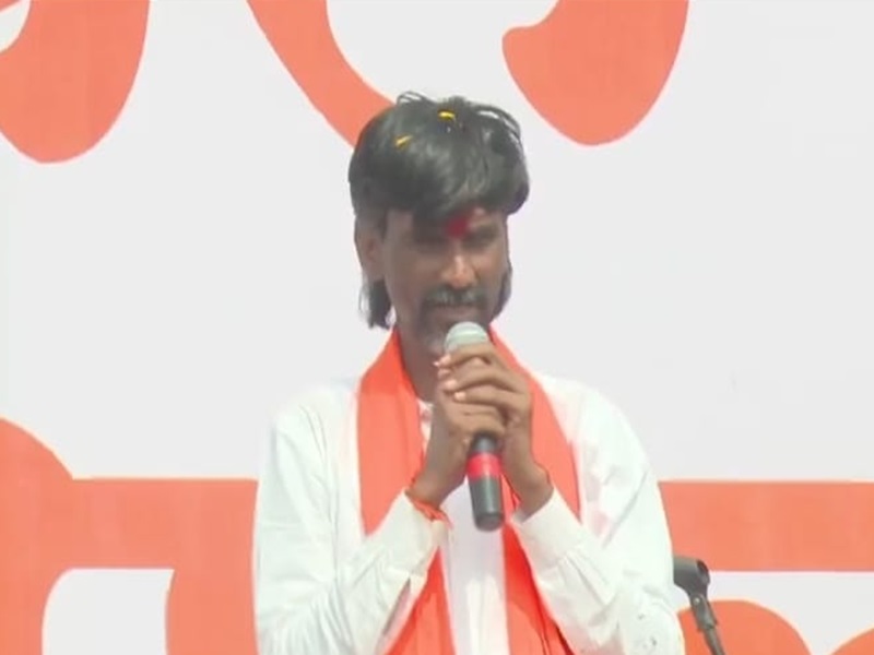 Manoj Jarang live meeting in Kharadi in Pune maratha reservation obc reservation | VIDEO: "मराठ्यांनी ज्यांना मोठे केले तेच आता आरक्षणाला विरोध करतायत"
