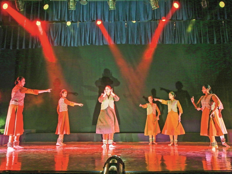 Manthan happened to see the power of Kathak dance; Program for Udgar's completed 20 years | मंथनमधून घडले कथक नृत्याच्या सामर्थ्याचे दर्शन; 'उद्गार'च्या दशकपूर्तीनिमित्त कार्यक्रम