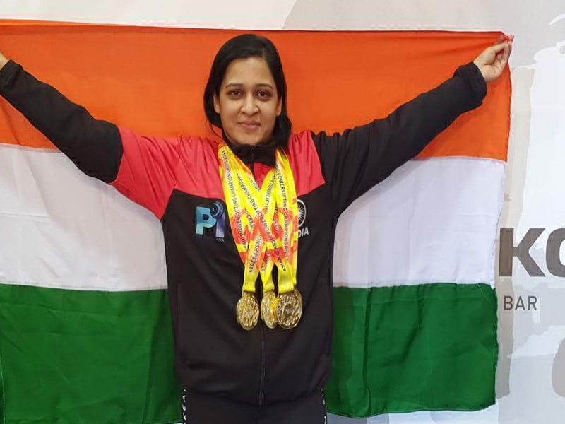 Housewife to National Champion; powerlifter Nita Mehta's journey | गृहिणी ते नॅशनल चॅम्पियन ; तिचा थक्क करणारा प्रवास