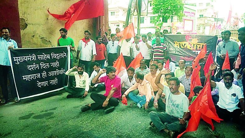 Maratha community on the road demand for reservation in Nagpur | नागपुरात आरक्षणाच्या मागणीसाठी मराठा समाज रस्त्यावर