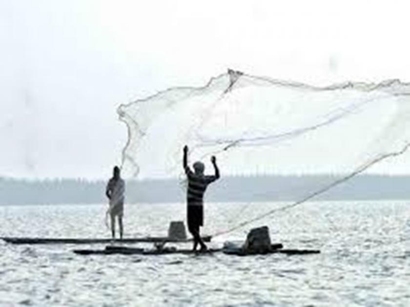 Monsoon illegal fishing demand is loud! | पावसाळी अवैध मासेमारी बंदची मागणी जोरात!