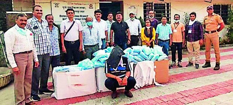 Shopkeeper seizes lakhs of masks in Nagpur, shopkeeper arrested | नागपुरात साडेसहा लाखांचा मास्कचा साठा जप्त ,  दुकानदाराला अटक