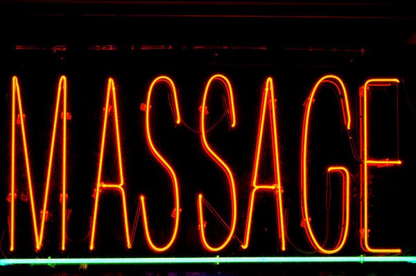 american lady molested at goa in massage parlour | गोव्यात मसाज पार्लरमध्ये अमेरिकन महिलेचा विनयभंग