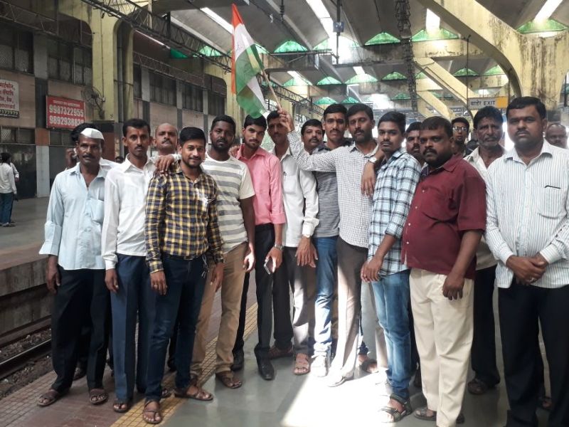 Mathadi workers front in Mumbai, APMC market closure | मुंबईत माथाडी कामगारांचा मोर्चा, एपीएमसी मार्केट बंद