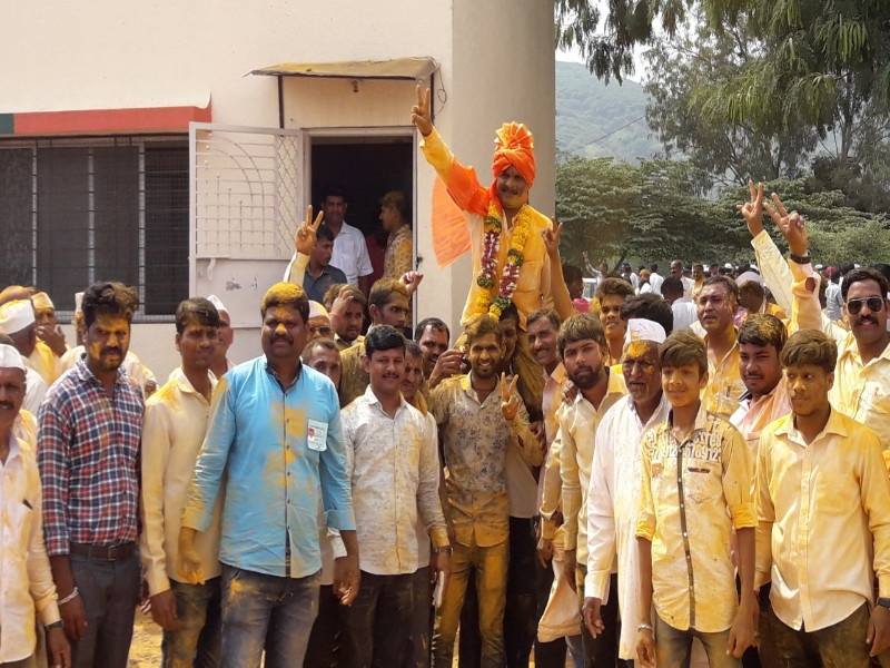 BJP's won on three Gram Panchayats in Maval | मावळातील तीन ग्रामपंचायतींवर भाजपाची सरशी 
