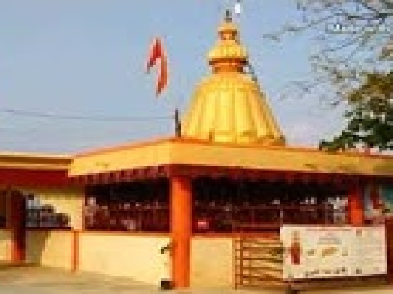 Devotees of the devotees: Machhindranath Samadhi on Maynaba fort | भाविकांचे श्रद्धास्थान : मायंबा गडावरील मच्छिंद्रनाथ समाधी