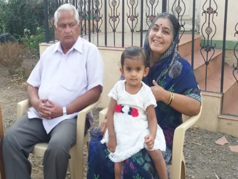Kanchan Kul is busy in election campaign : Mayra Kul is enjoying with grand parents | कांचन कुल निवडणुकीत व्यस्त : मुलगी मायरा अनुभवतेय आजोळचे वात्सल्य (व्हिडीओ)