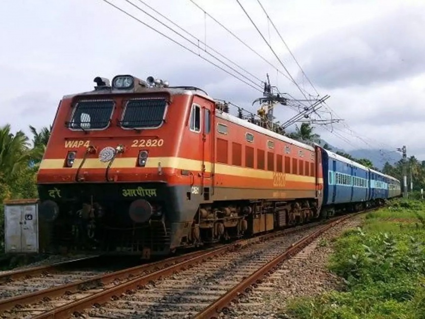 Few trains from Vidarbha to Mumbai, Pune | विदर्भातून मुंबई, पुणे मार्गावर मोजक्याच गाड्या