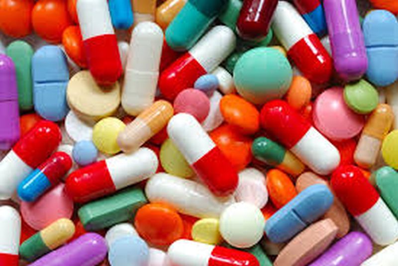 Due to hygiene, sales of medicines decreased by 25 crores | स्वच्छतेमुळे २५ कोटींनी औषधींची विक्री घटली