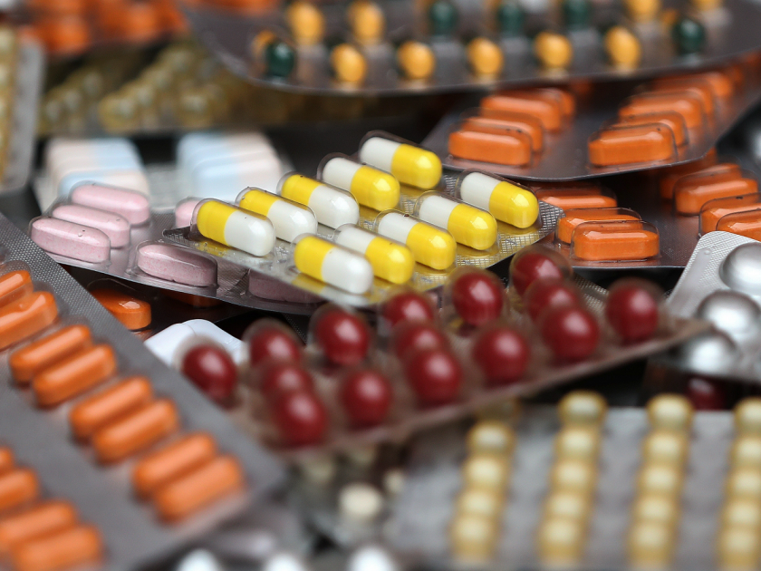 antibiotics to painkillers, medicines to get expensive from April 1 : Check list here | आजपासून 800 हून अधिक औषधे महाग, 12 टक्क्यांनी वाढ, जाणून घ्या कोणत्या औषधांचा समावेश?