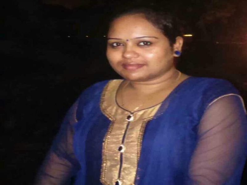 Meena Walhekar, Ulhasnagar, dies in Allahabad Bridge | एल्फिन्स्टन ब्रिज चेंगराचेंगरीत उल्हासनगरच्या मीना वाल्हेकर या तरुणीचा दुर्देवी मृत्यू
