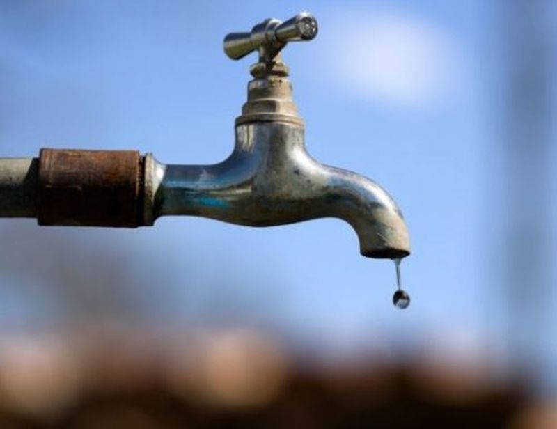 Water supply on tenth day in Mehkar | मेहकरमध्ये दहाव्या दिवशी पाणीपुरवठा