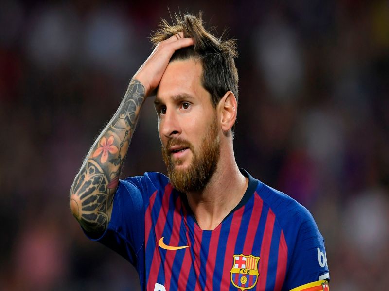 Lionel Messi misses out on UEFA Player of the Year Award | लिओनेल मेस्सीचा पत्ता कट; सर्वोत्तम खेळाडूच्या शर्यतीतून बाद