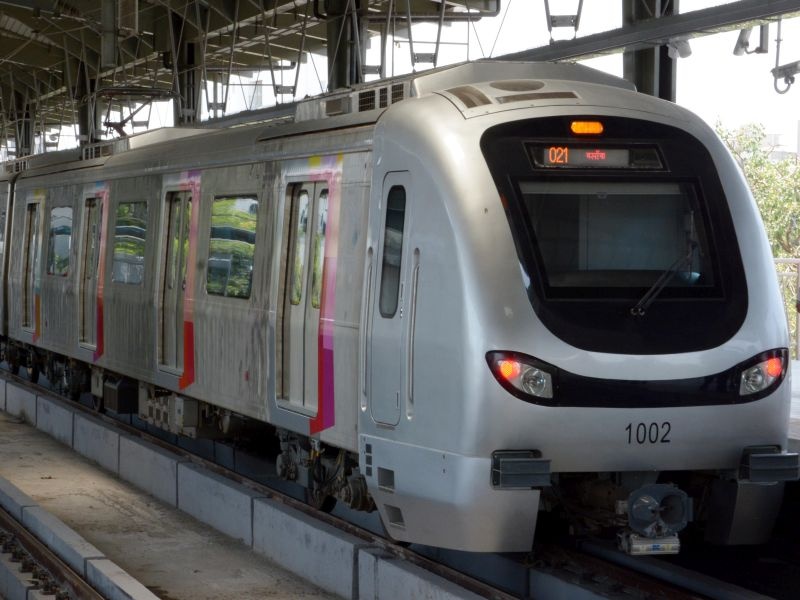 Mumbai Metro will not run on the new route this year | मुंबईत या वर्षी नव्या मार्गावर मेट्रो धावणार नाही