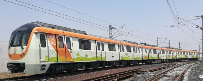 Nagpur metro train to run; 50% reduction in ticket price | नागपुरातील मेट्रो रेल्वे धावणार; तिकीट दरात ५० टक्के कपात