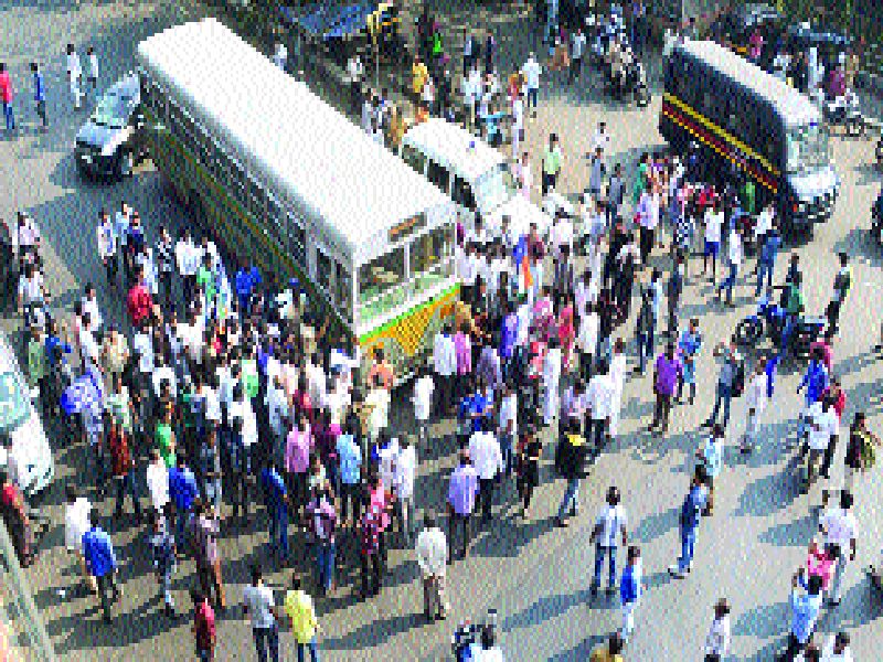  Thackeray 'Bandh': Six policemen injured in Kalyan, Badlapur, Shivsena branch in Kalyan, Railway station ticket in Dombivli | ठाण्यात ‘बंद’ला गालबोट : कल्याण, बदलापूरमध्ये सहा पोलीस जखमी, कल्याणमध्ये शिवसेना शाखा, डोंबिवलीत रेल्वे तिकीट खिडकी फोडली  