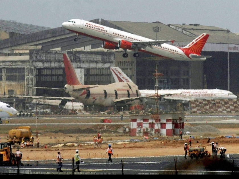 Rules apply for those landing at Mumbai Airport | मुंबई विमानतळावर उतरणाऱ्यांसाठी नियम लागू