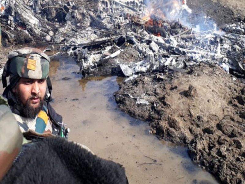 IAF MIG 21 fighter jet crashes while taking fighting against pakistani air force | एक विमान पाडले म्हणून दचकायचे कारण नाही...