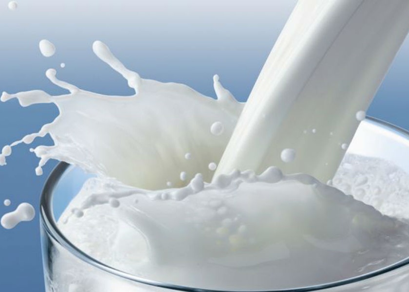 Milk and food adulteration penalty, imprisonment | दूध आणि खाद्यपदार्थांत भेसळ केल्यास दंड, आजन्म कारावास