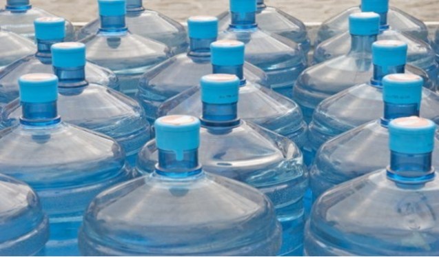 16.5 million liters of water per day for mineral water | मिनरल वॉटरसाठी दररोज होतो १६.५ लाख लीटर पाण्याचा उपसा