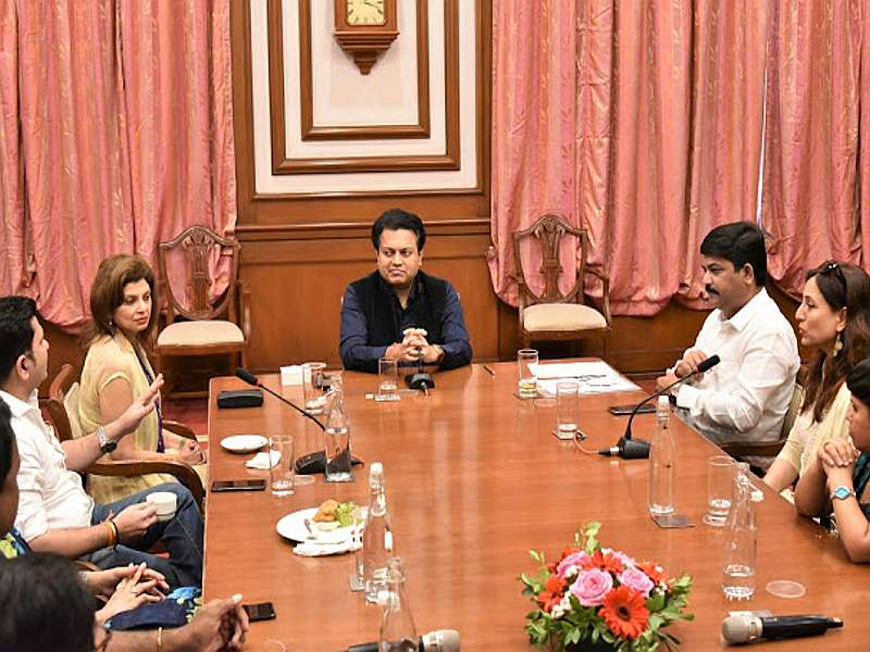 Government will set up 'mini multiplex', Marathi films will get justice by amit deshmukh | सरकार 'मिनी मल्टिप्लेक्स' उभारणार, मराठी चित्रपटांना न्याय मिळणार